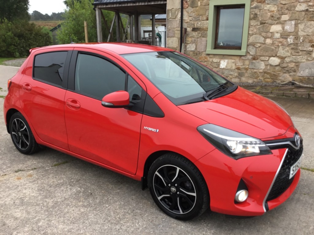 View TOYOTA YARIS VVT-i AUTO DESIGN 5 DOOR HATCHBACK HYBRID ELECTRIC VEHICLE