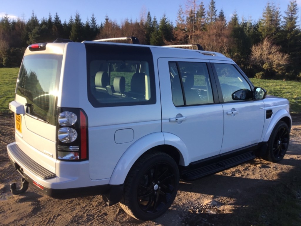 View LAND ROVER DISCOVERY 4 3.0ltr SDV6 AUTO 4x4 LANDMARK FINAL EDITION 7 SEATER 255ps
