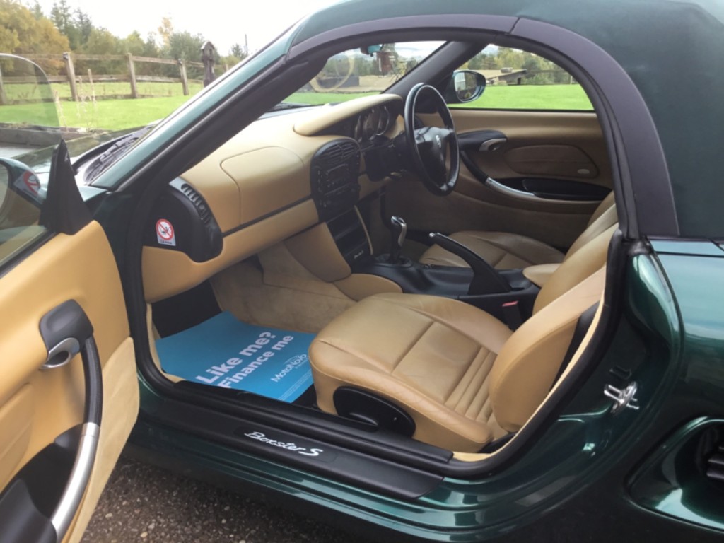 PORSCHE BOXSTER