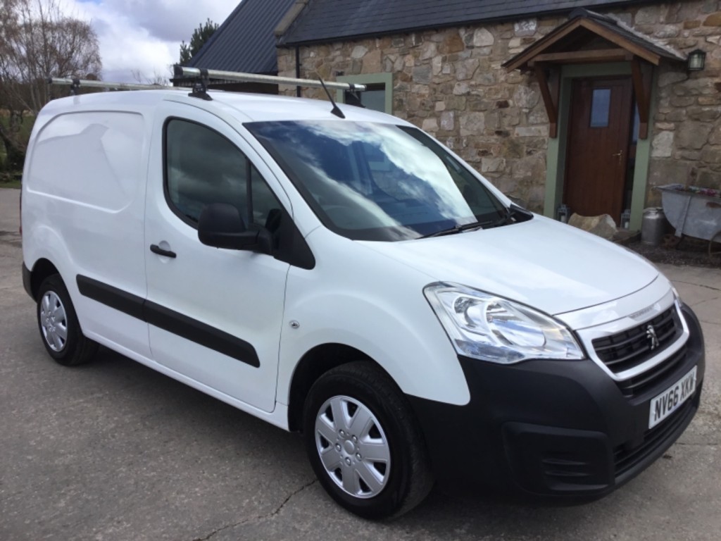 View PEUGEOT PARTNER 1.6 HDI BLUE EFFICIENCY EURO 6 PROFESSIONAL L1 SWB PANEL VAN 100ps