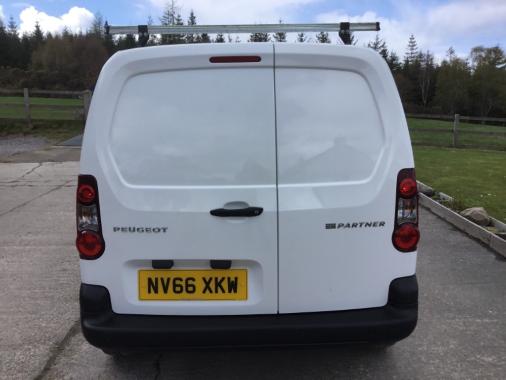 PEUGEOT PARTNER