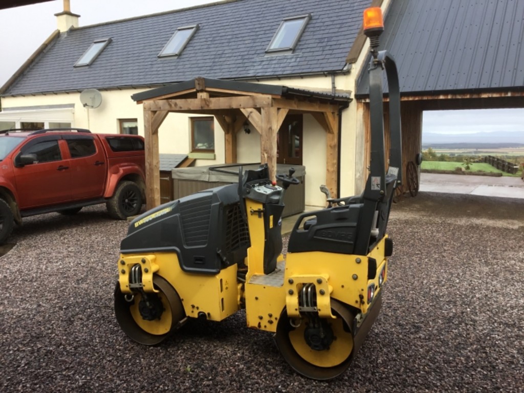View 1925 CROSSLEY BOMAG TANDEM VIBRATING ROLLER BW 100 ADM 5