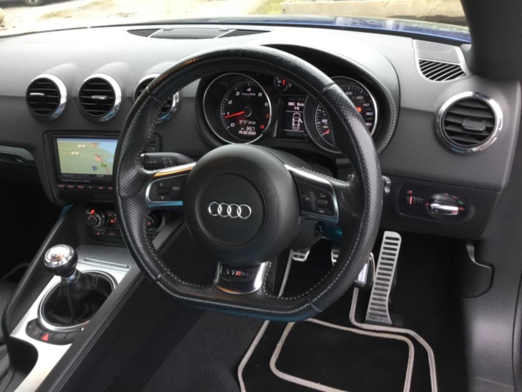AUDI TT