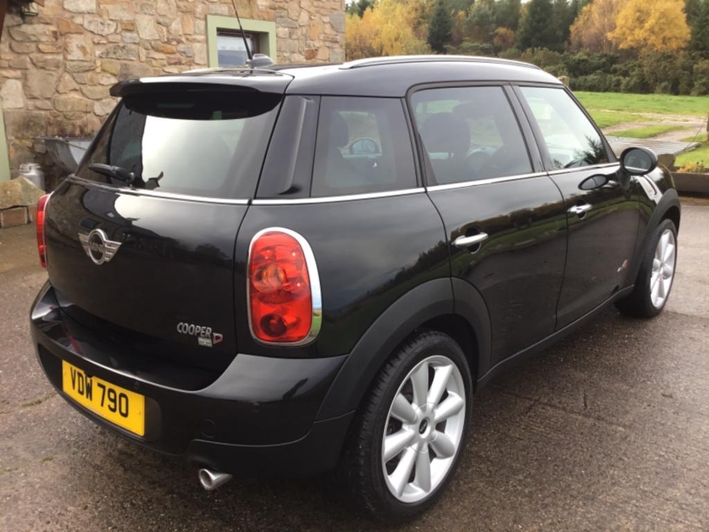 View MINI COUNTRYMAN COOPER 2.0ltr D AUTO ALL4 WHEEL DRIVE 110ps