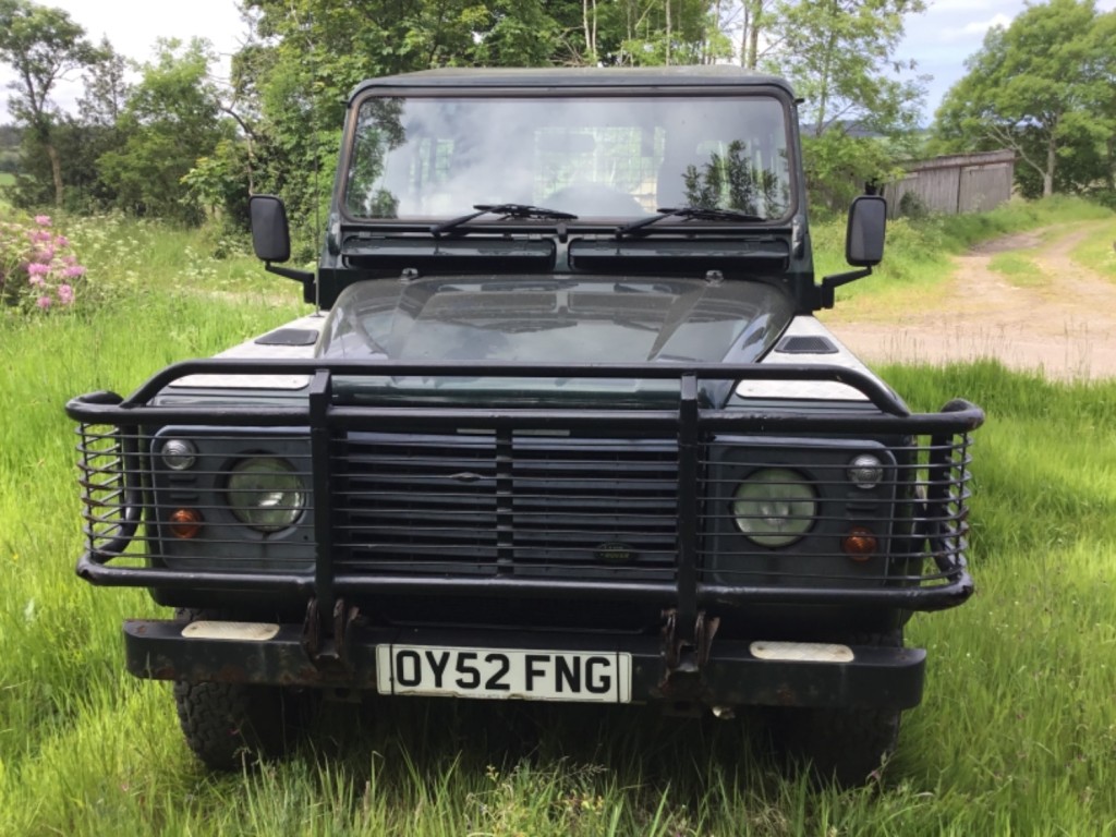 LAND ROVER DEFENDER 90