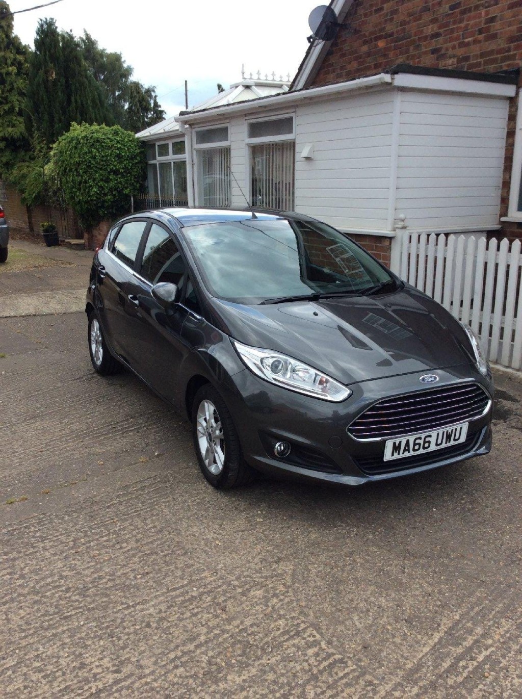 View FORD FIESTA T EcoBoost 100 Start-Stop Zetec