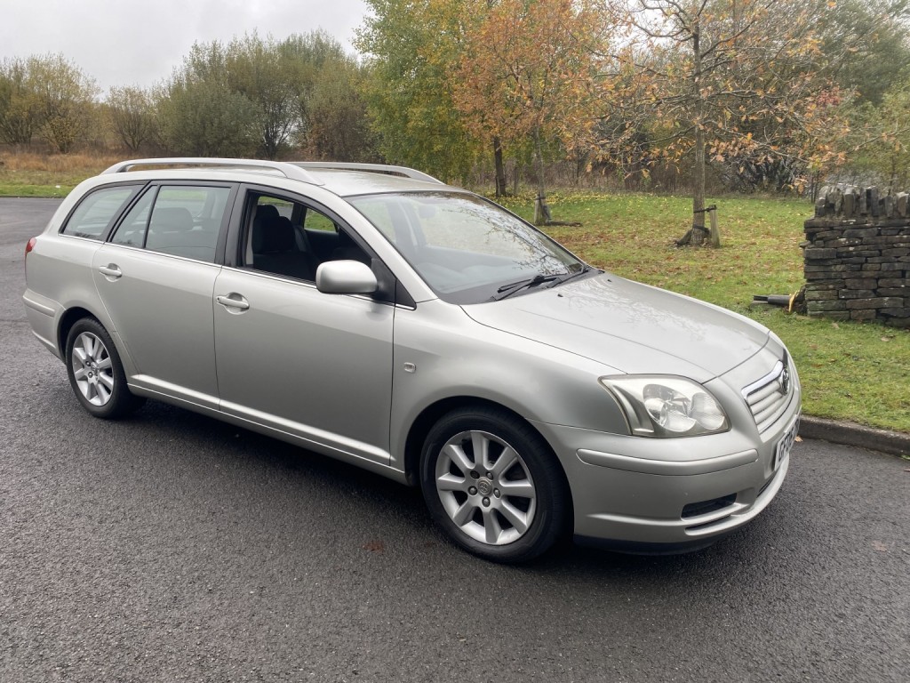 TOYOTA AVENSIS