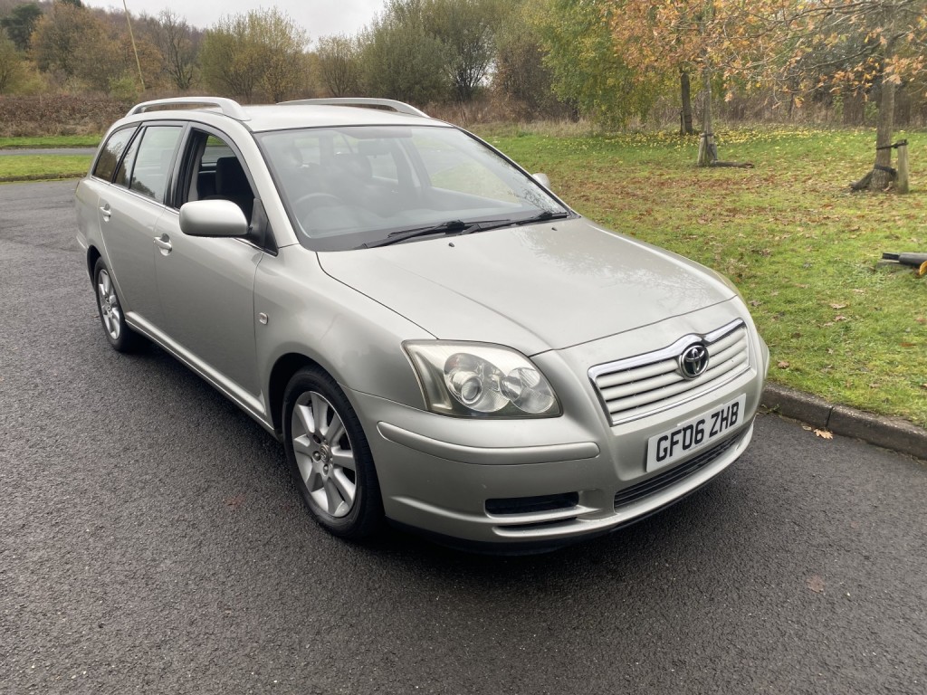 TOYOTA AVENSIS