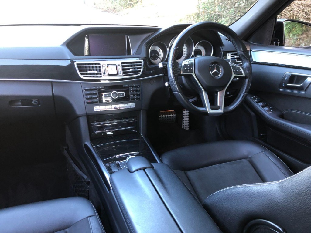 MERCEDES-BENZ E CLASS