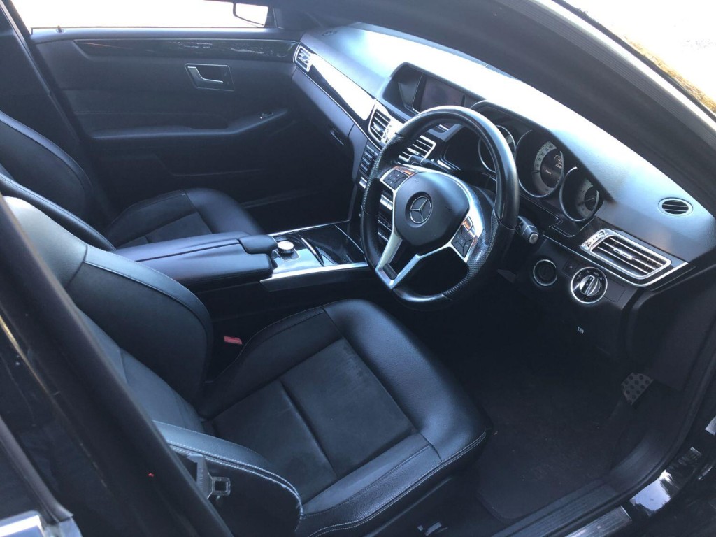 MERCEDES-BENZ E CLASS