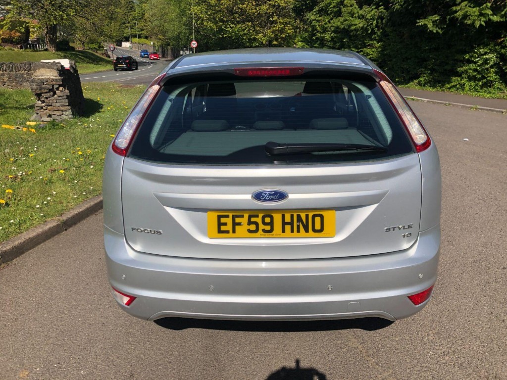 FORD FOCUS