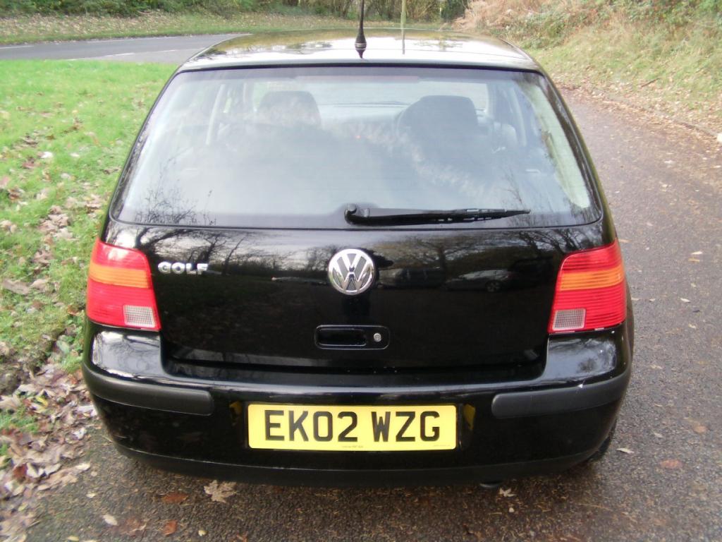 VOLKSWAGEN GOLF