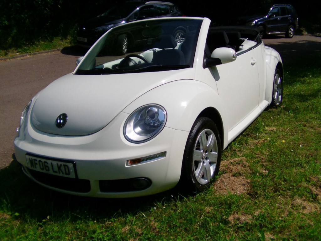 VOLKSWAGEN BEETLE