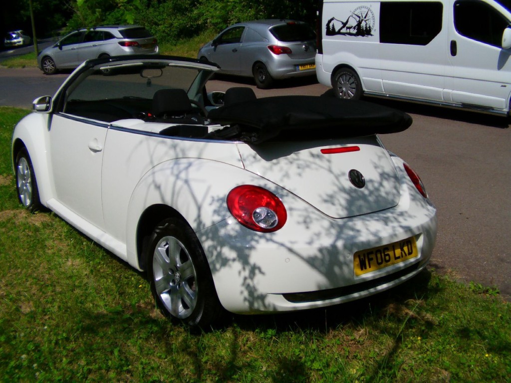 VOLKSWAGEN BEETLE