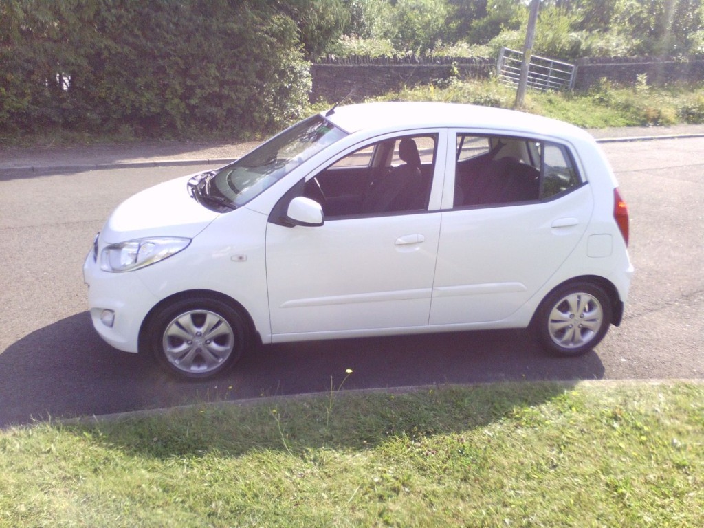 HYUNDAI I10