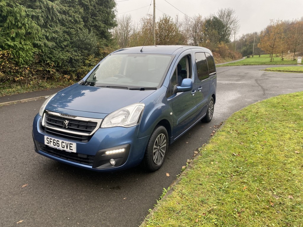 PEUGEOT PARTNER