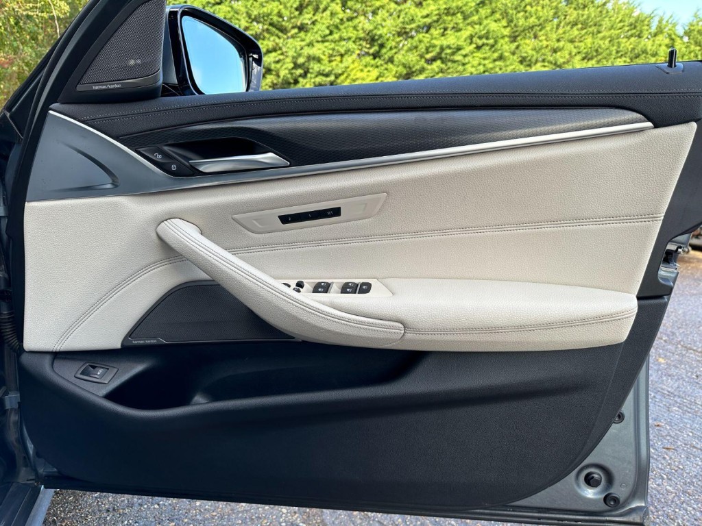 BMW 5 SERIES 520d MHT M Sport Touring Diesel Hybrid 2020