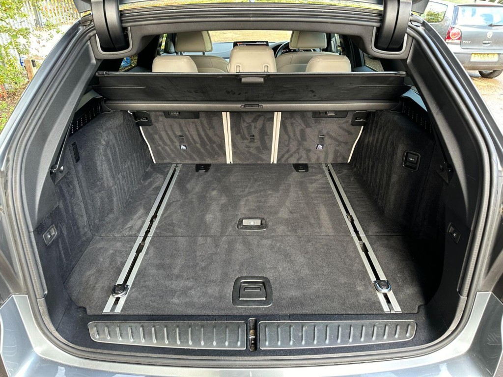 BMW 5 SERIES 520d MHT M Sport Touring Diesel Hybrid 2020