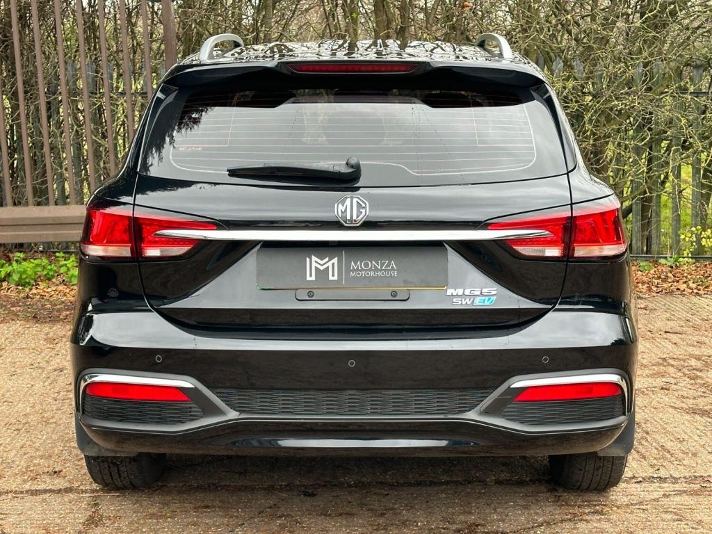 MG MG5  61.1kWh Exclusive  2022
