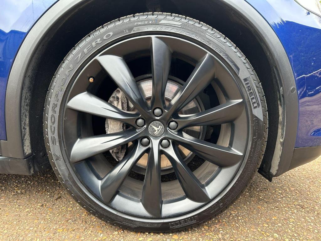 TESLA MODEL X  90D (Dual Motor)  2017