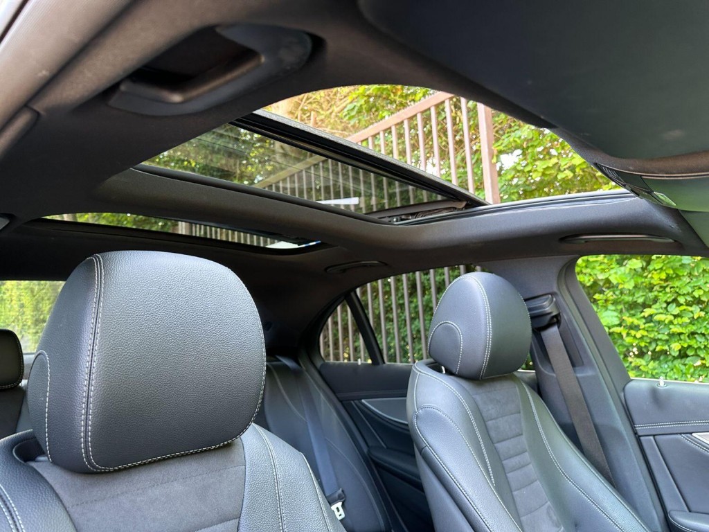 MERCEDES-BENZ E CLASS 2.0 E220d AMG Line 2018