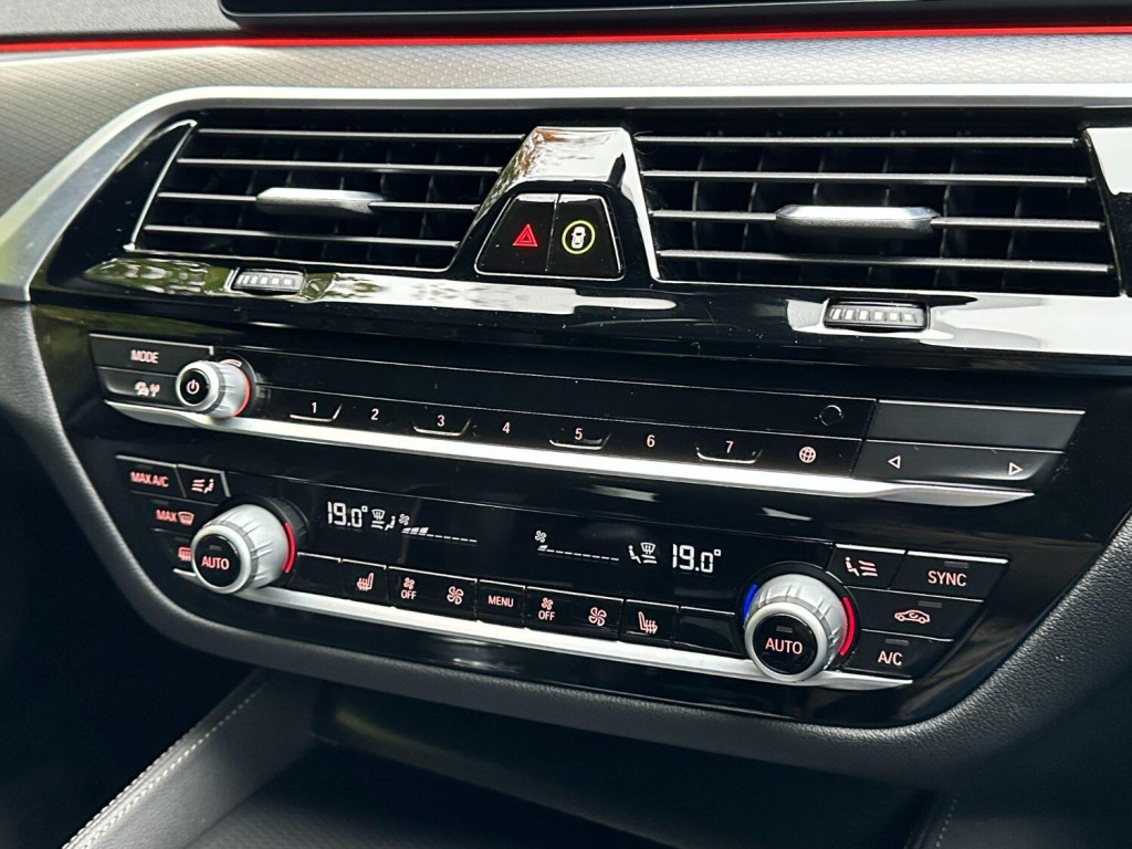 BMW 5 SERIES 2.0 520d M Sport Touring 2020