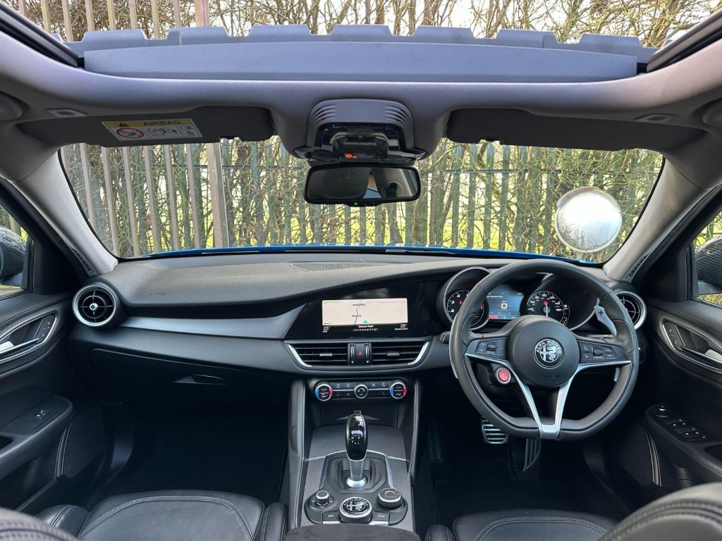 ALFA ROMEO GIULIA 2.0 2.0 Turbo petrol 280hp VELOCE 2020