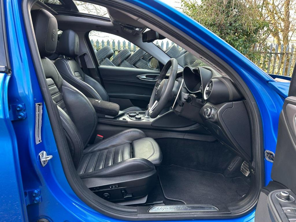 ALFA ROMEO GIULIA 2.0 2.0 Turbo petrol 280hp VELOCE 2020