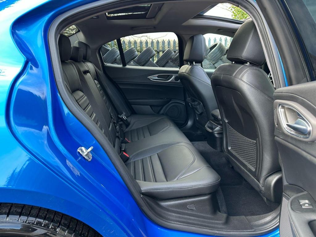 ALFA ROMEO GIULIA 2.0 2.0 Turbo petrol 280hp VELOCE 2020