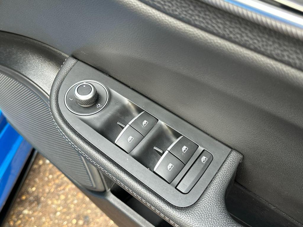 ALFA ROMEO GIULIA 2.0 2.0 Turbo petrol 280hp VELOCE 2020