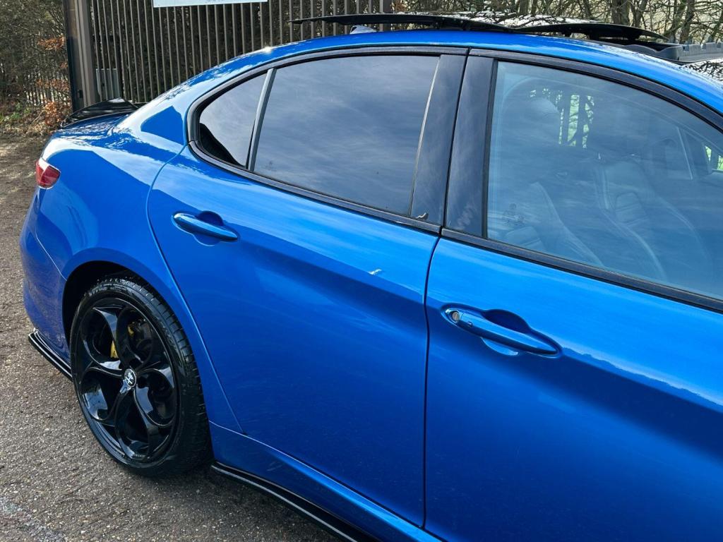 ALFA ROMEO GIULIA 2.0 2.0 Turbo petrol 280hp VELOCE 2020