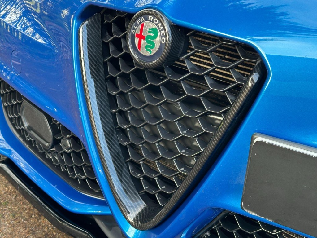 ALFA ROMEO GIULIA 2.0 2.0 Turbo petrol 280hp VELOCE 2020