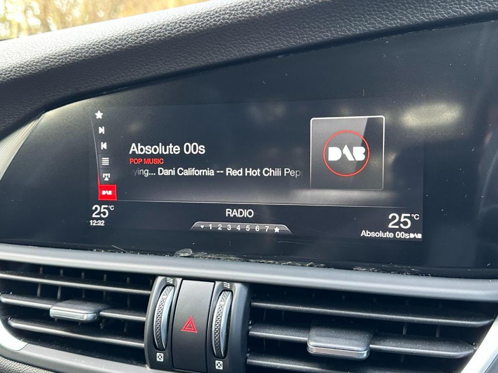 ALFA ROMEO GIULIA 2.0 2.0 Turbo petrol 280hp VELOCE 2020