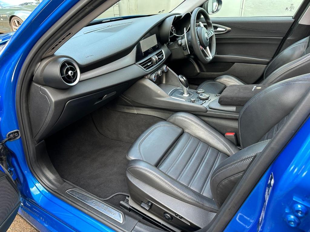 ALFA ROMEO GIULIA 2.0 2.0 Turbo petrol 280hp VELOCE 2020