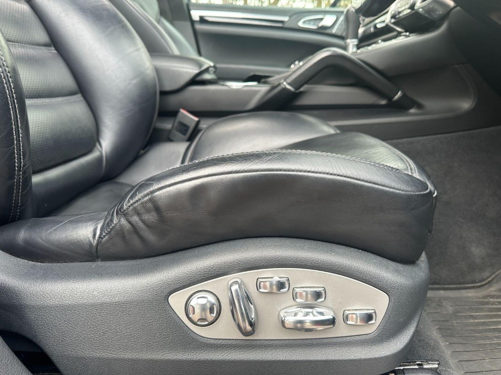 PORSCHE CAYENNE 4.2 TD V8 S Platinum Edition 2017