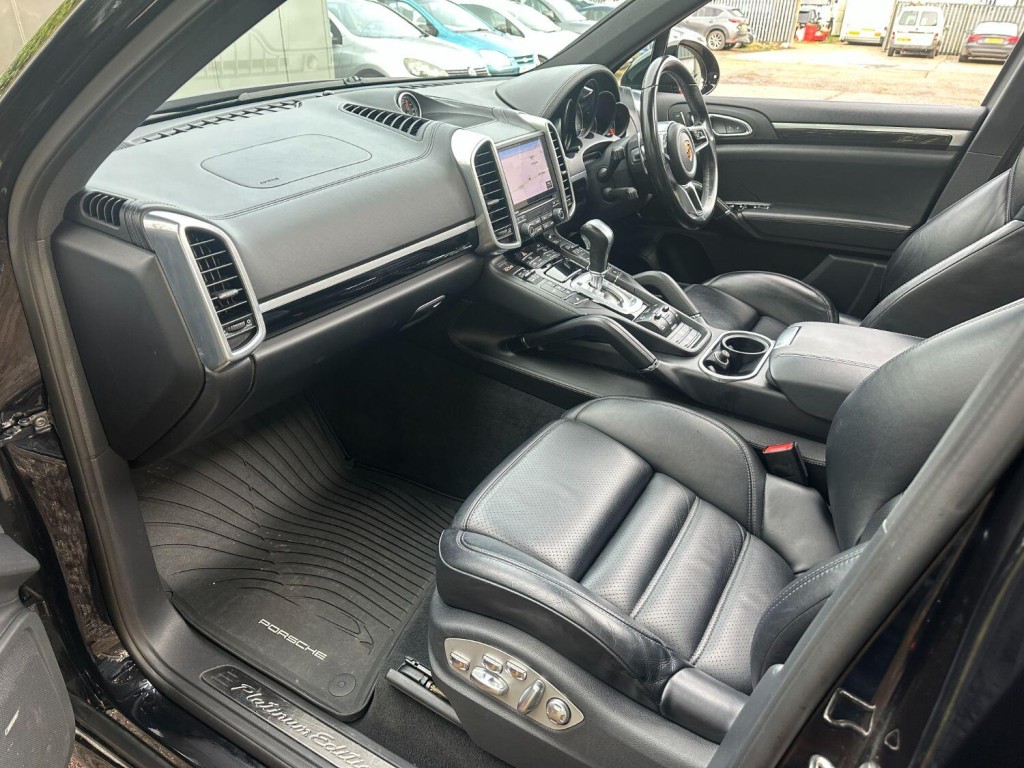 PORSCHE CAYENNE 4.2 TD V8 S Platinum Edition 2017