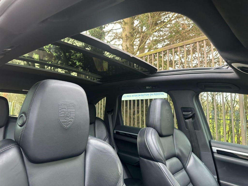 PORSCHE CAYENNE 4.2 TD V8 S Platinum Edition 2017