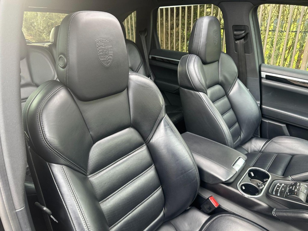 PORSCHE CAYENNE 4.2 TD V8 S Platinum Edition 2017