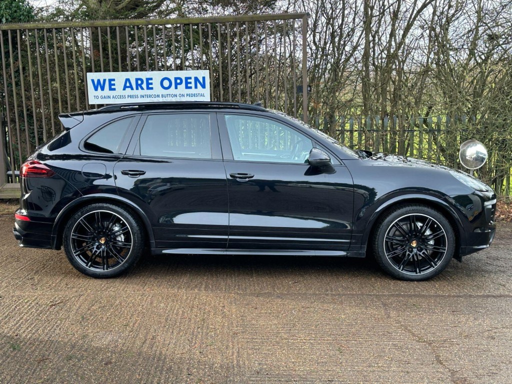 PORSCHE CAYENNE 4.2 TD V8 S Platinum Edition 2017