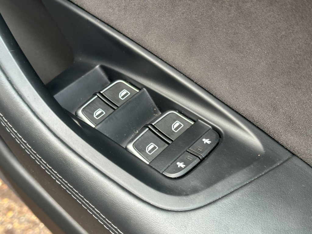 AUDI RS6 4.0 TFSI V8 Performance 2017