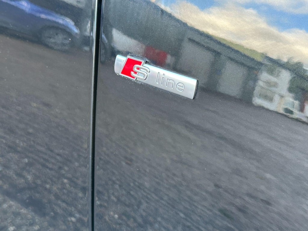 AUDI A5 2.0 TDI Black Edition Plus 2015