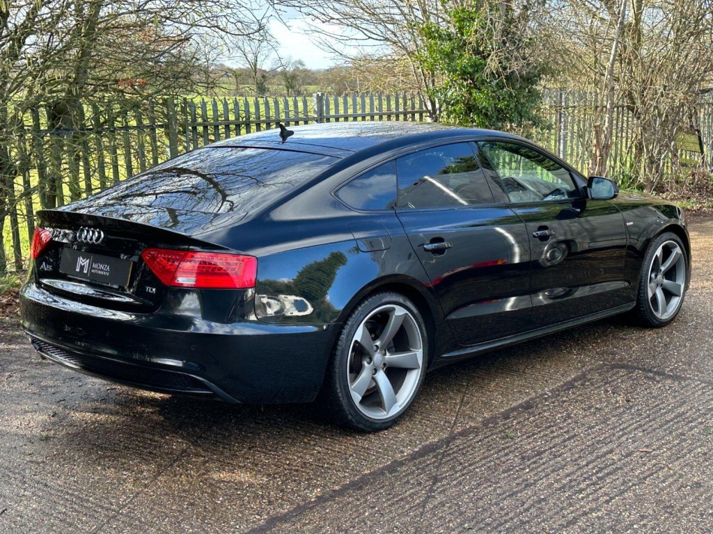 AUDI A5 2.0 TDI Black Edition Plus 2015