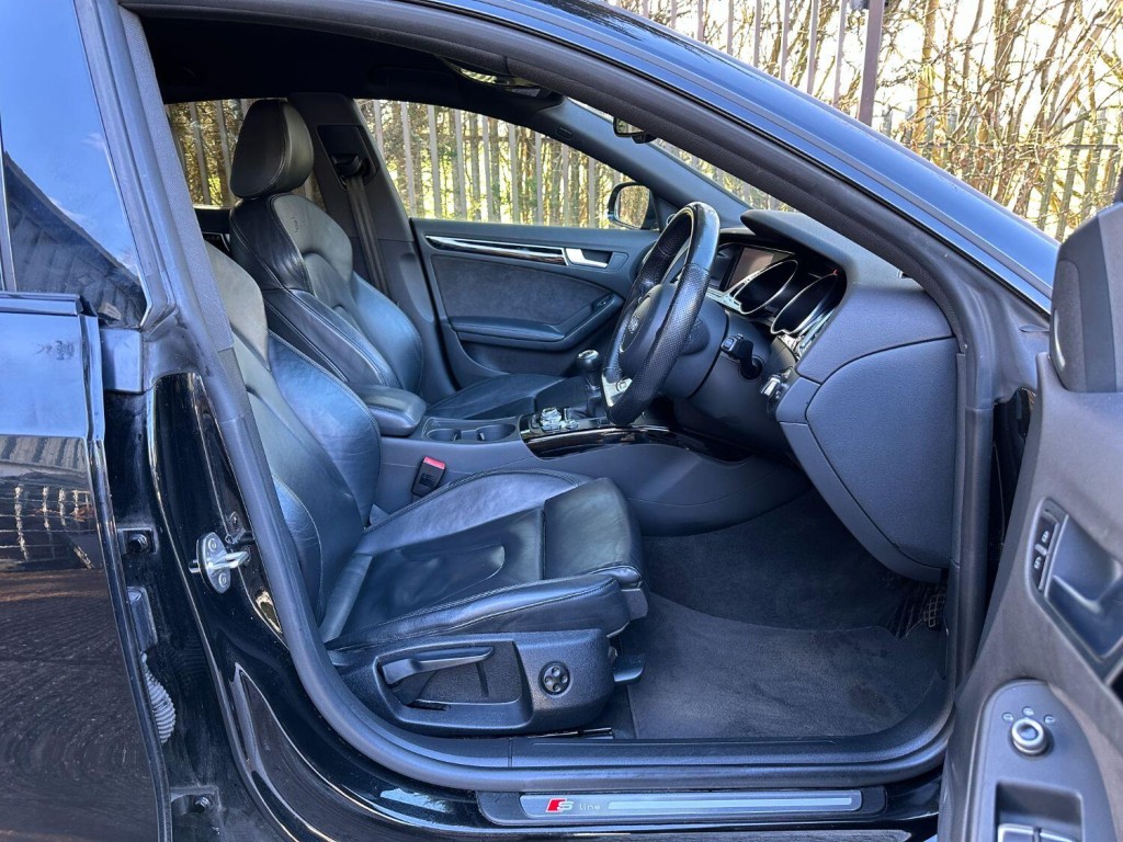 AUDI A5 2.0 TDI Black Edition Plus 2015