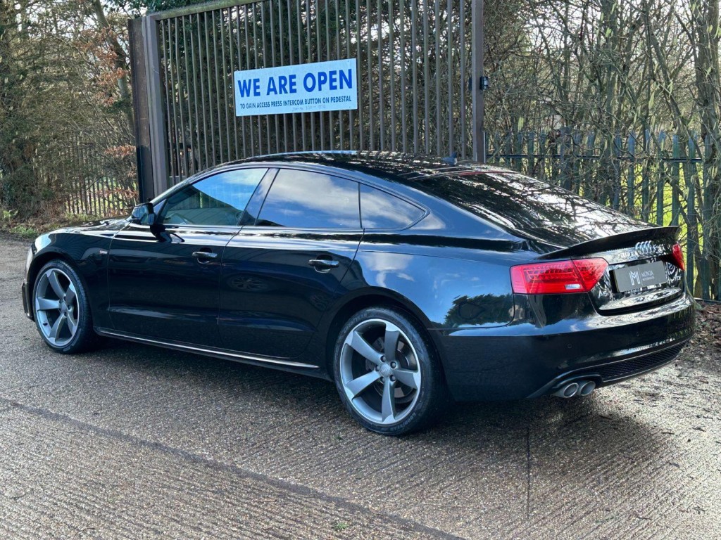 AUDI A5 2.0 TDI Black Edition Plus 2015