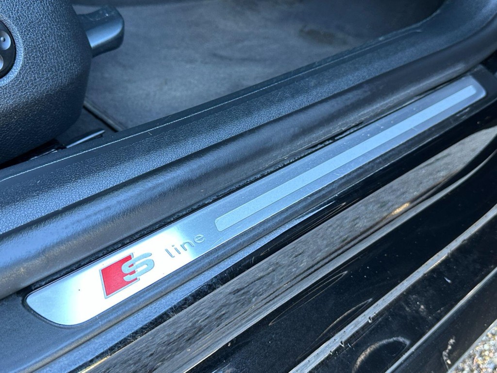 AUDI A5 2.0 TDI Black Edition Plus 2015