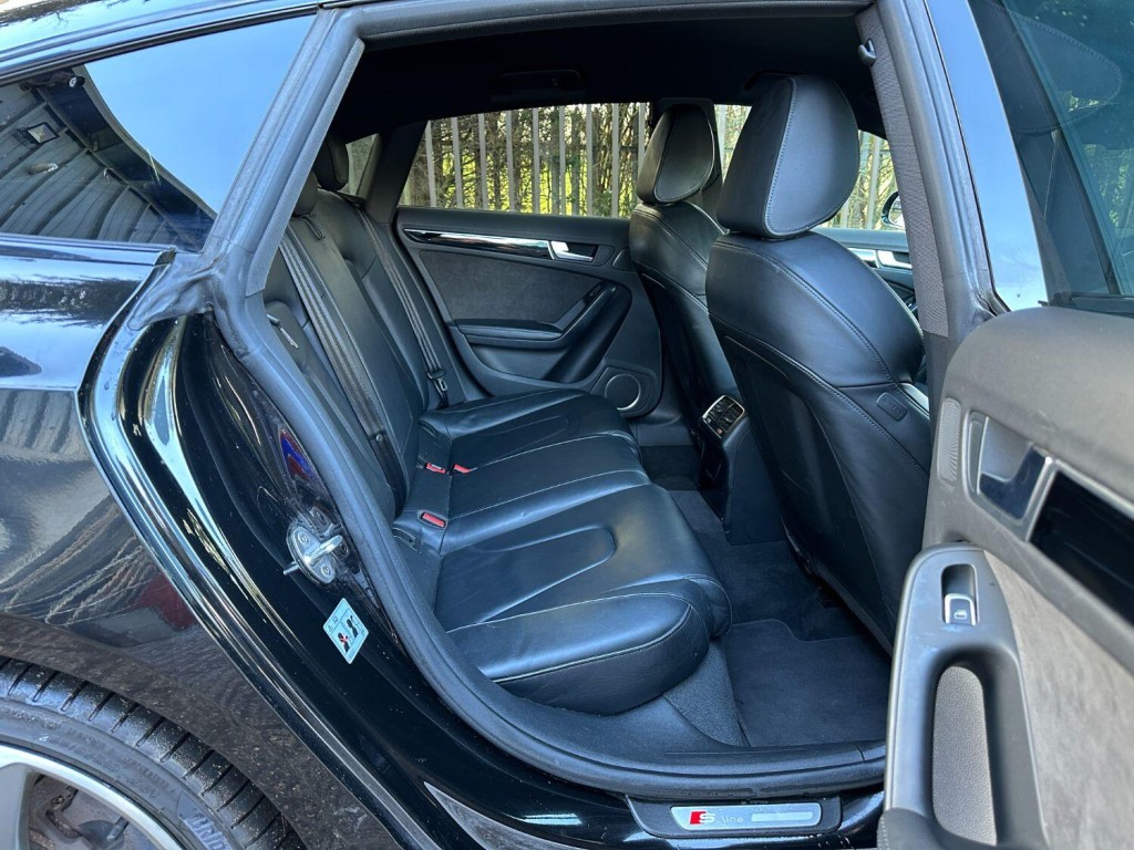 AUDI A5 2.0 TDI Black Edition Plus 2015