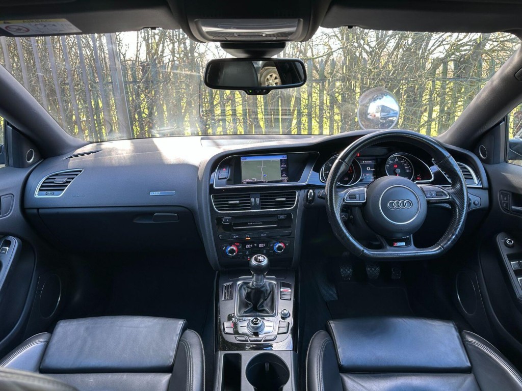 AUDI A5 2.0 TDI Black Edition Plus 2015