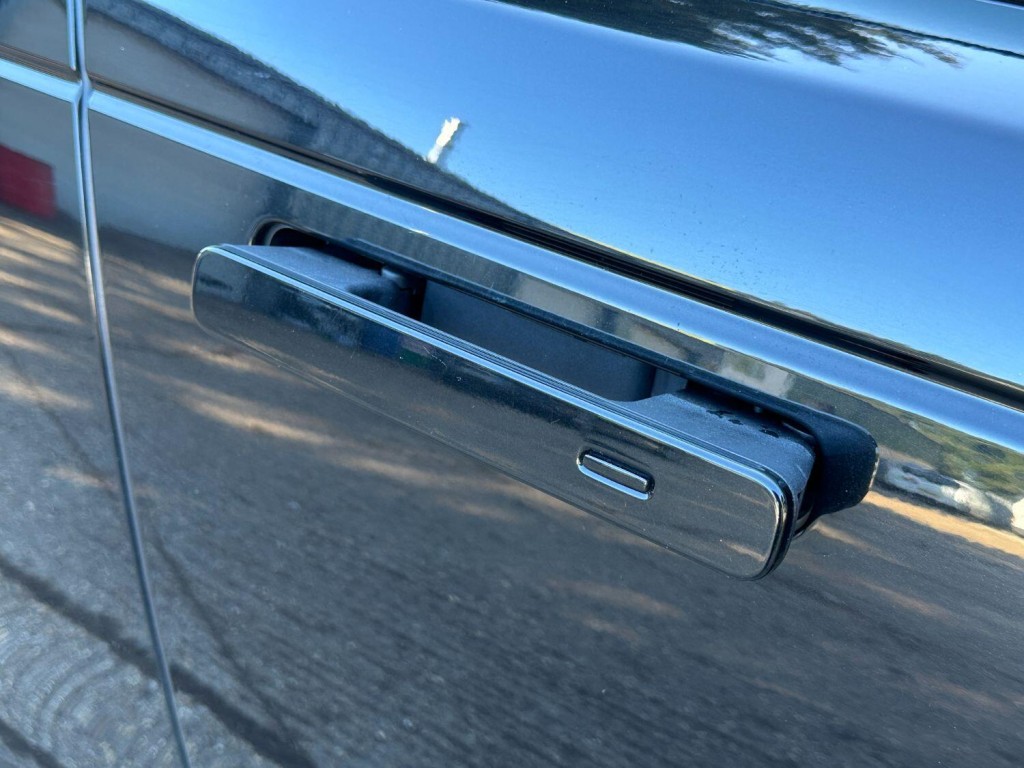 LAND ROVER RANGE ROVER VELAR 2.0 D200 MHEV Edition - Autovogue AVR Widebody 2020