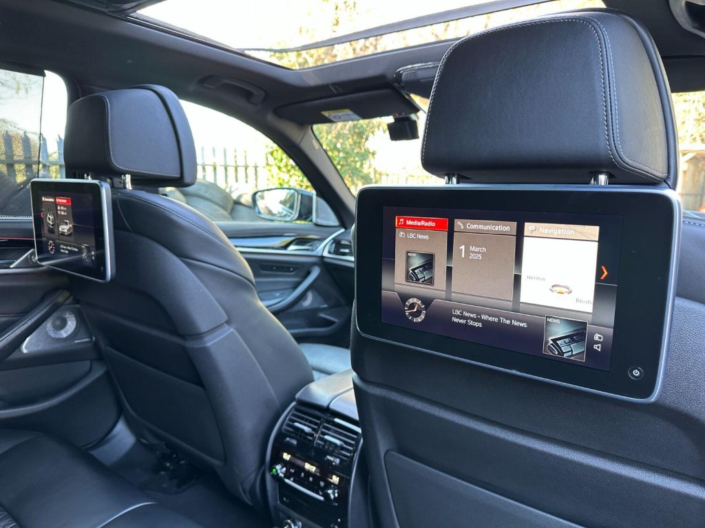 BMW 5 SERIES 3.0 540i xDrive M Sport Touring 2018