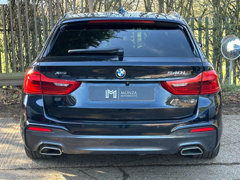 BMW 5 SERIES 3.0 540i xDrive M Sport Touring 2018